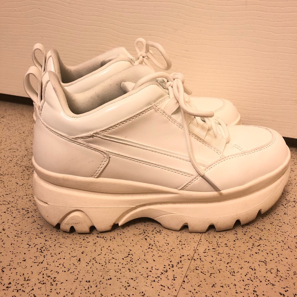 Platform sneakers
